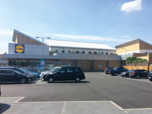 Lidl in Dartfort UK mit Wohnungen